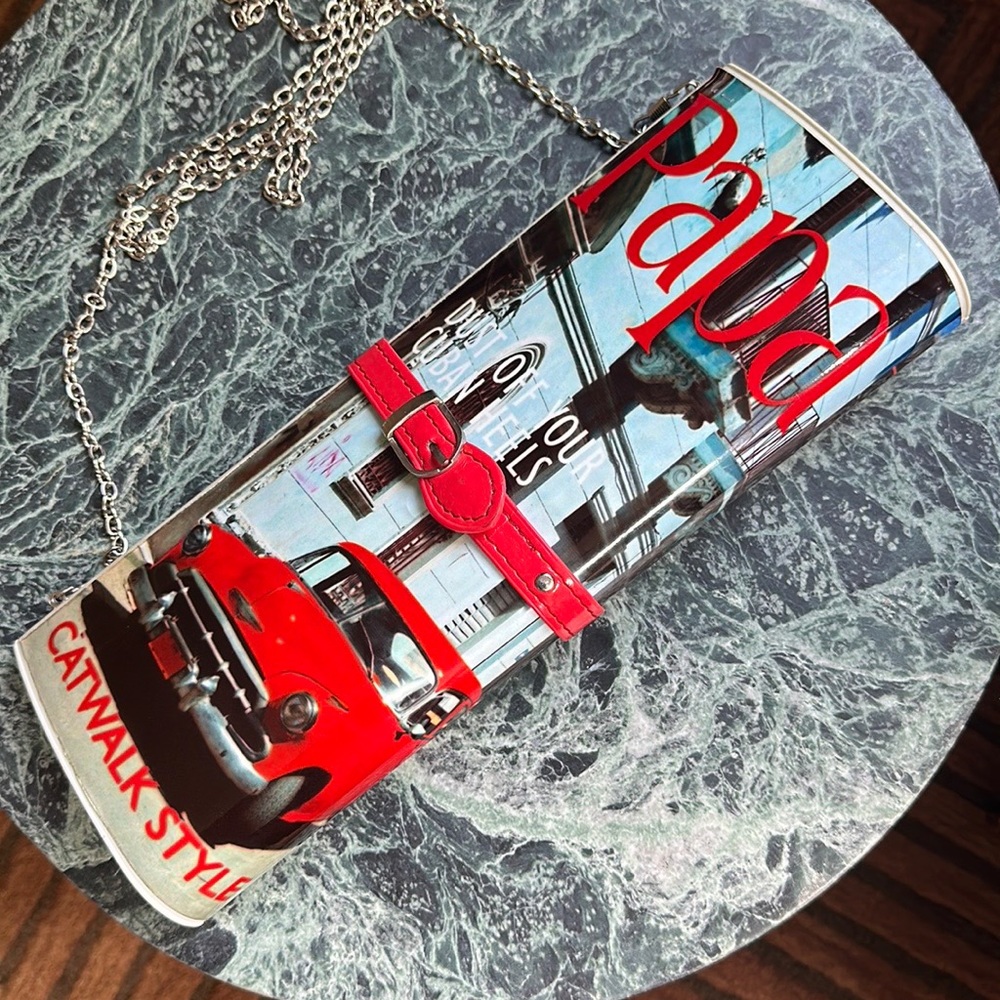 Paparazzi Magazine Clutch Bag